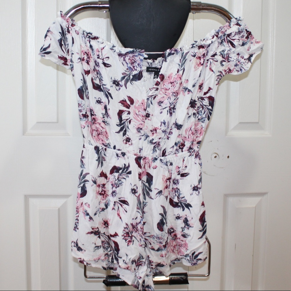 Kendall & Kylie floral romper